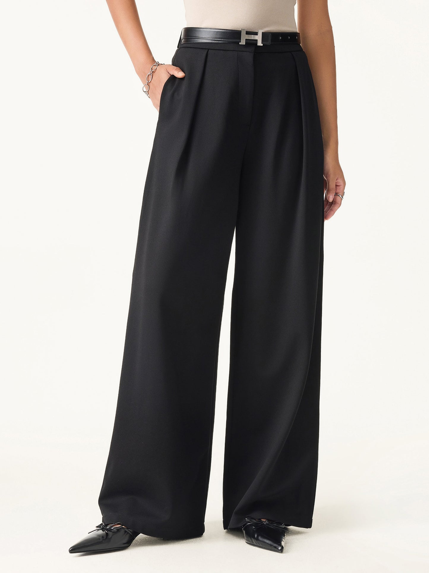 Non-sheer Airy Mid Rise Pleated Airy Trouser with Pockets