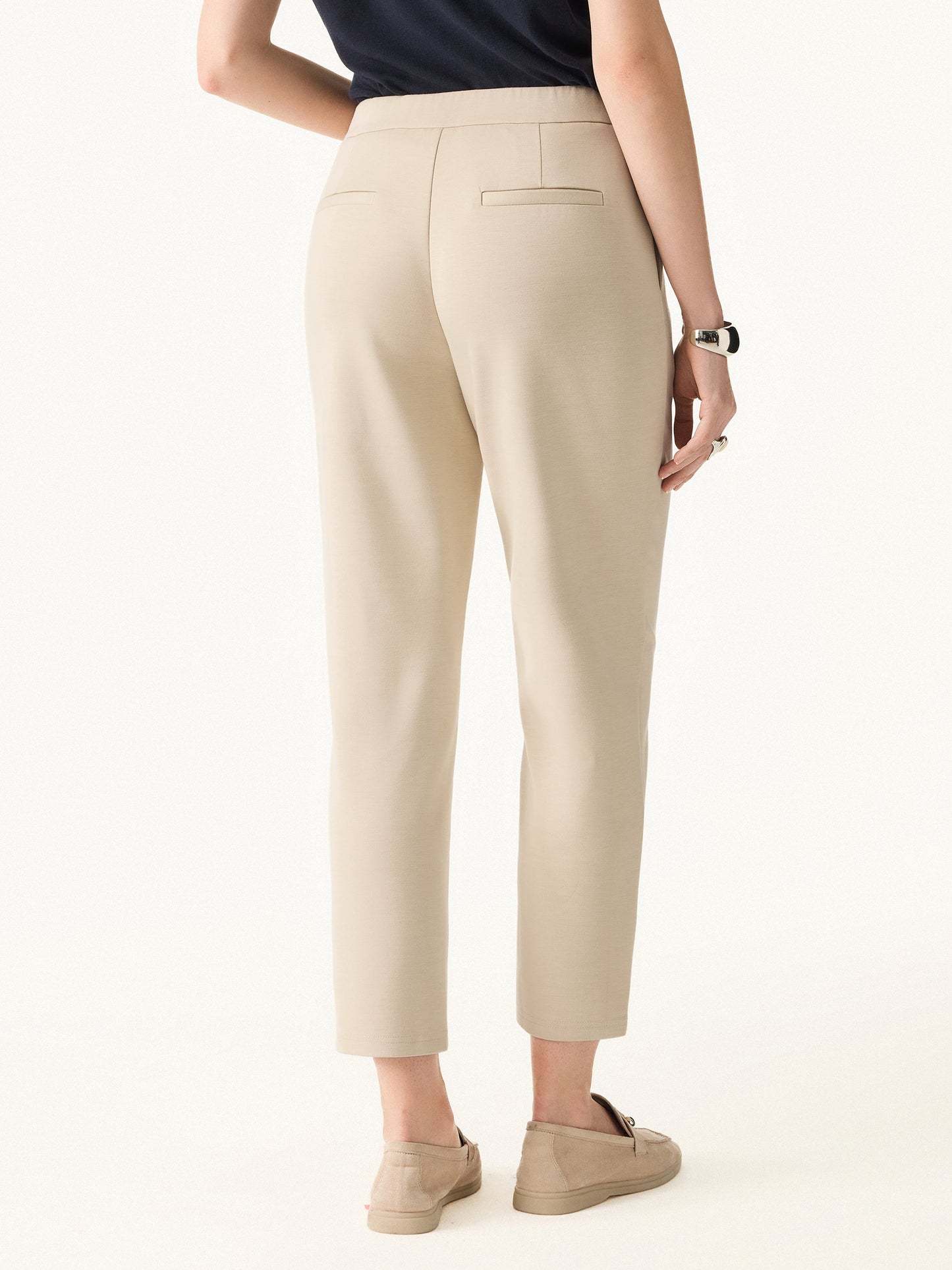 Mid Rise Cropped Tapered Leg Pull-on Pants with Pockets